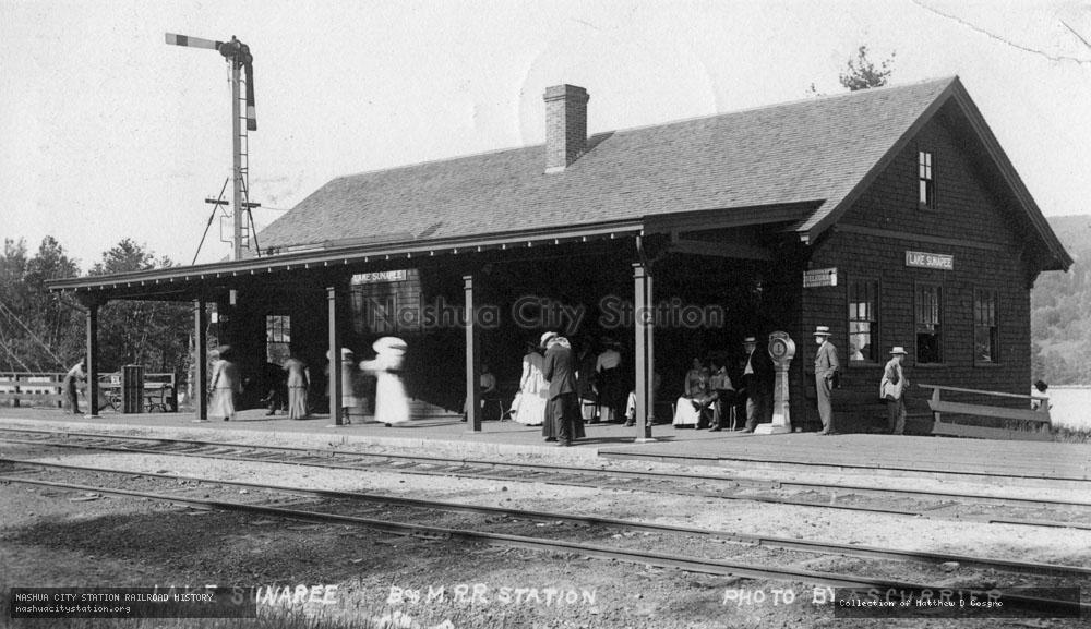 Postcard: Railroad Station, Lake Sunapee, New Hampshire